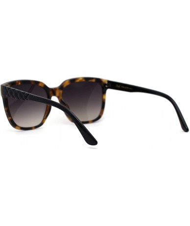 Rectangular Womens Boyfriend Style Rectangular Horn Rim Fashion Sunglasses - Brown Tortoise Smoke - CR192AKEKAL $18.63