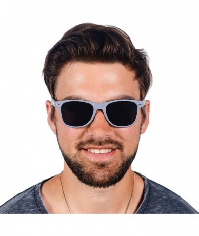 Oval Eco-Friendly Sunglasses for Men and Women with Polarized Lenses - Biodegradable Sunglasses - Cloud Gray - CH18W37M4K5 $3...