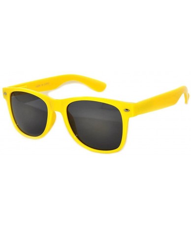 Wayfarer Ladies Yellow Frame Vintage Smoke Lens Sunglasses Retro 80's - C611QVO9593 $17.30